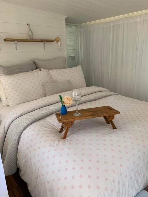 The Wandering Duck - Heritage Tiny House Strahan Εξωτερικό φωτογραφία