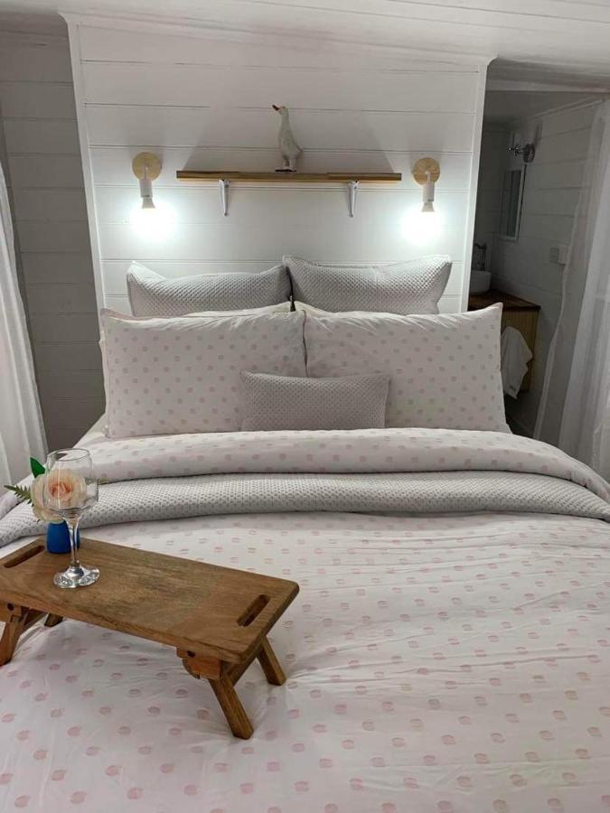The Wandering Duck - Heritage Tiny House Strahan Εξωτερικό φωτογραφία